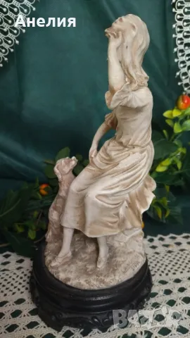Каподимонте Флоренция фигура на момиче с куче, снимка 2 - Колекции - 50081997