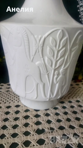 Бяла ваза Edelstein Bavaria , снимка 3 - Вази - 51194537