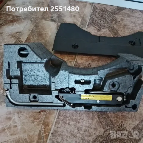 Комплект Passat B6 Крик и клщч за болтове, кука за тглене, снимка 4 - Части - 55848911