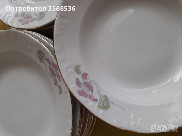 Порцеланови чинии, снимка 1 - Чинии - 41137971