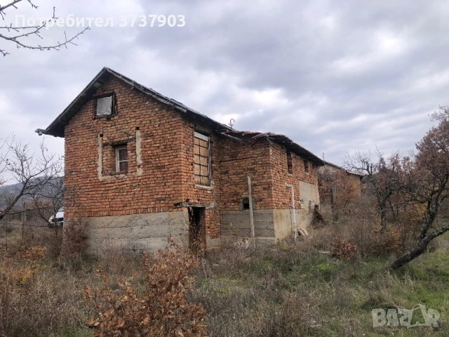 Продавам парцел с вила в с. Отец Паисиево