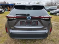 Toyota yaris cross 1.5 Hybrid 4x4 2024, снимка 5
