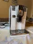 Напълно автоматична кафемашина Philips 5000 Series (бяла/хром) + Гарафа за мляко и Аксесоари – Отлич, снимка 3