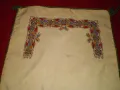 Ръчно изработена  покривка с подплата традиционна Българска  ръчни бродерия, снимка 2