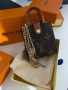 Louis Vuitton мини чантичка , снимка 12