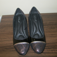 Красиви официални обувки на Paolo Botticelli - 41 номер, снимка 2 - Дамски елегантни обувки - 44746297