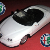 Alfa Romeo Spider Welly Collection 1:64, снимка 1 - Колекции - 38282458
