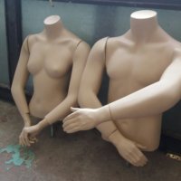 Италиански дамски и мъжки манекени половинки, мъжки крака  , снимка 2 - Оборудване за магазин - 39832678