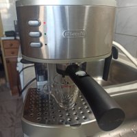 Кафемашина Делонги с ръкохватка с крема диск, работи отлично и прави хубаво кафе с каймак , снимка 6 - Кафемашини - 42444608