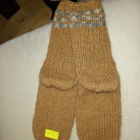 Ръчно плетени детски чорапи от вълна, снимка 2 - Чорапи - 38657070