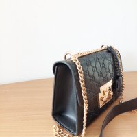 Gucci дамска чанта ппез рамо код 245, снимка 4 - Чанти - 40695448