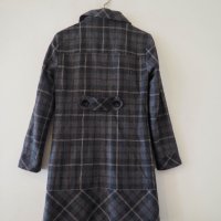 Дамско палто на каре, р-р S/M, снимка 4 - Палта, манта - 40358072