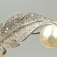 Сребърна брошка с перла ” Капчица роса”, снимка 2 - Колиета, медальони, синджири - 36071973