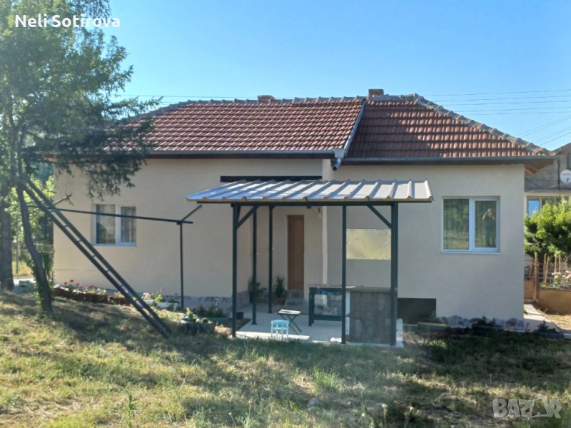 Продавам реновирана къща с. Шишковци, общ. Кюстендил, снимка 1