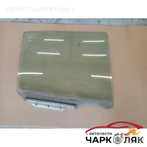 Стъкло задно дясно Тойота Ярис 4врати, снимка 1