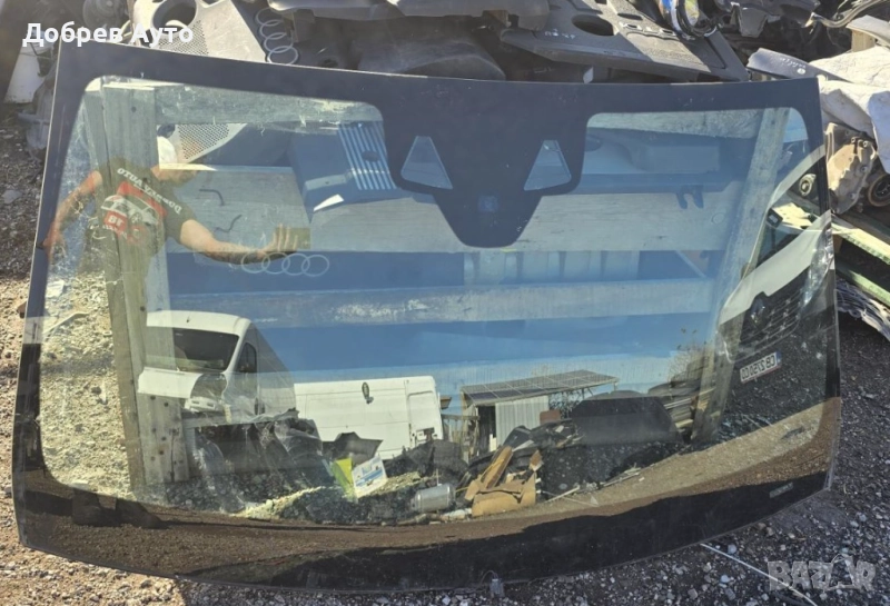 Предно стъкло за Mercedes GLC X253  , снимка 1