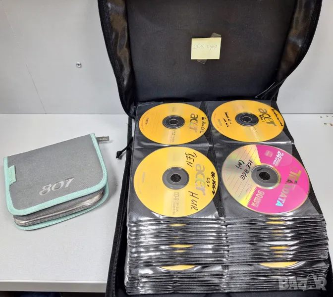 Комплект! Записвани дискове с филми-208 броя с чанта/калъф/, снимка 1