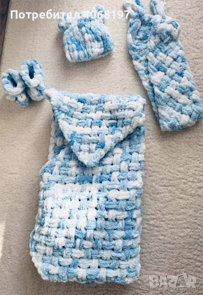 Комплект одеало, терлички, шапка и шал, снимка 1