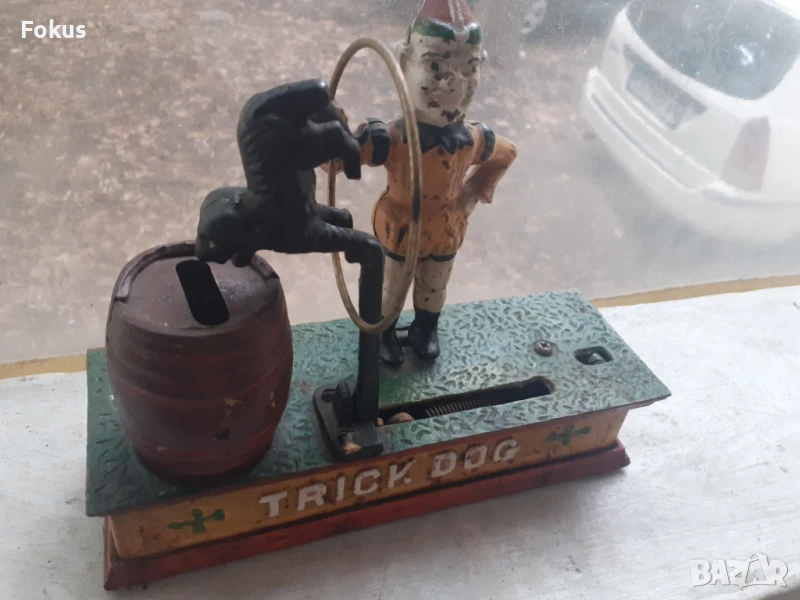 Стара метална играчка чугун с механизъм - работи, снимка 1