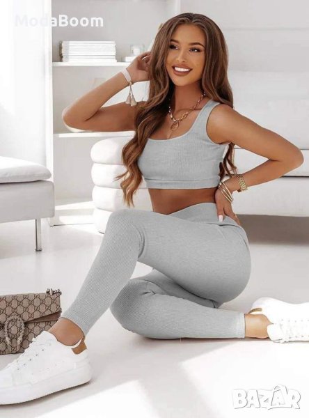 Дамски екип , снимка 1