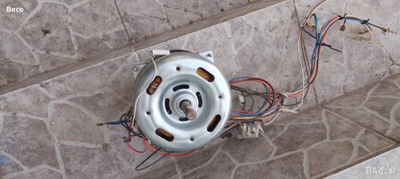 двигател мотор от сушилня INDESID , снимка 1