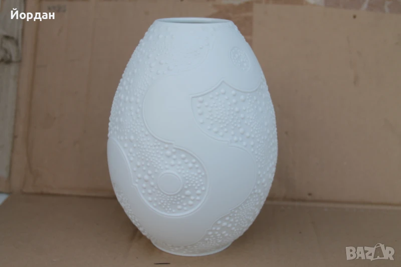 Немска порцеланова ваза ''Kaiser'', снимка 1