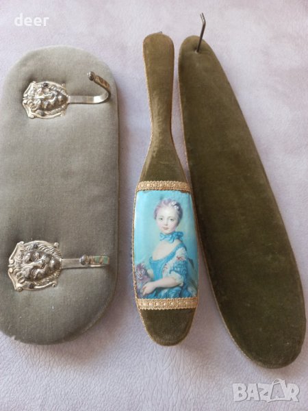 Старинна закачалка с четка , снимка 1