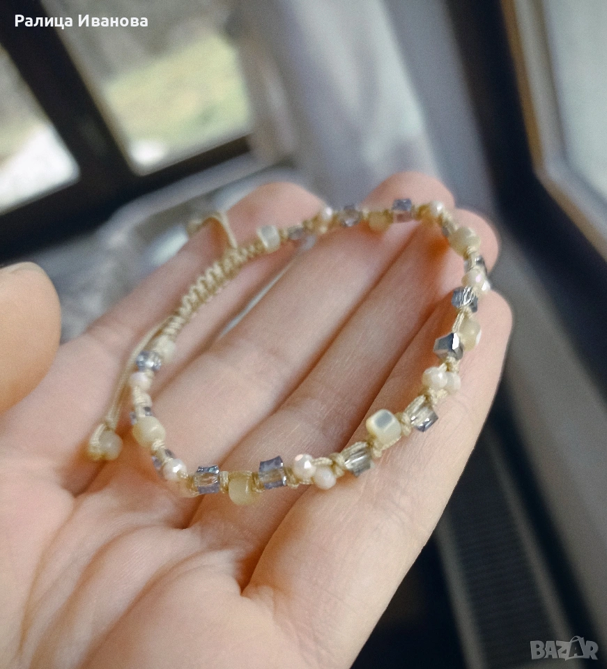 Дамска гривна със седеф и стъклени мъниста , снимка 1