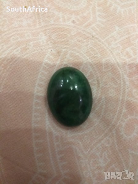 Естествен зелен камък-обработен-Нов!, снимка 1