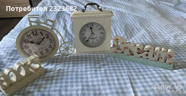 Продавам винтидж часовници и табелки 