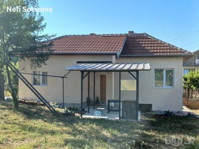 Продавам реновирана къща с. Шишковци, общ. Кюстендил, снимка 1