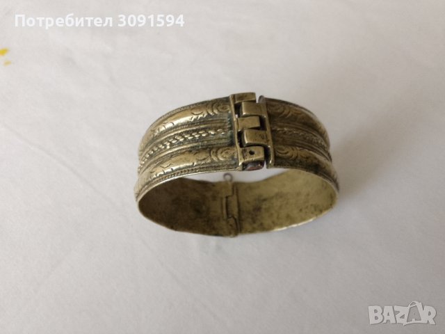 Възрожденска сачанова гривна, снимка 8 - Антикварни и старинни предмети - 41445032