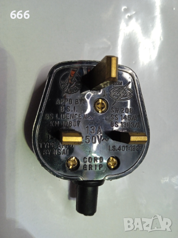 Щепсел, черен, стандарт UK с предпазител 13 A, 240 VAC., снимка 2 - Ключове, контакти, щепсели - 44827593