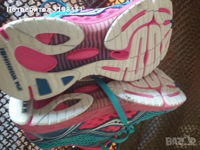 дамския маратонки 37 и половина, снимка 2 - Спортна екипировка - 52106557