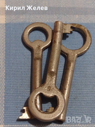 Три стари редки ключа от соца за мебел за КОЛЕКЦИЯ ДЕКОРАЦИЯ БИТОВ КЪТ 41016, снимка 3 - Други ценни предмети - 44725296