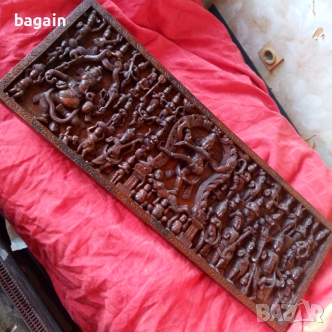 Уникална дърворезба.