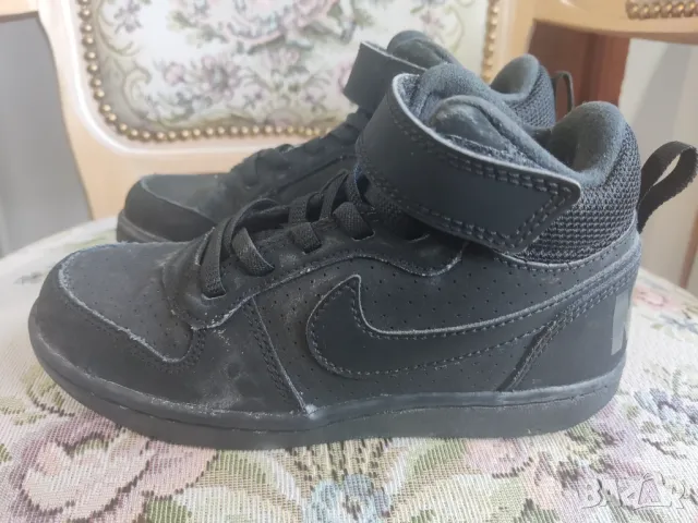 Оригинални Nike Court Borough Mid, снимка 3 - Детски маратонки - 49754766