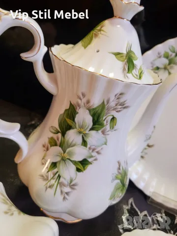 Сервиз за кафе Royal Albert Trillium , снимка 5 - Сервизи - 48295527