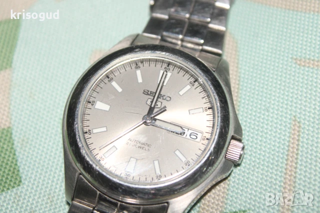 Оригинален японски мъжки часовник SEIKO 5, кварцов механизъм, снимка 5 - Мъжки - 51043842