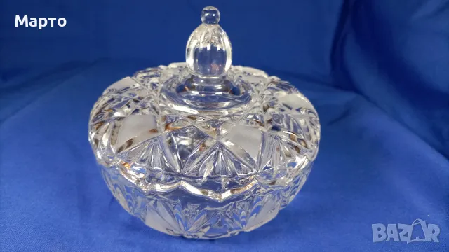 Масивна кристална захарница или бонбониера с капаче