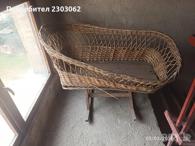 Стара плетена бебешка кошара, снимка 3 - Антикварни и старинни предмети - 53690939