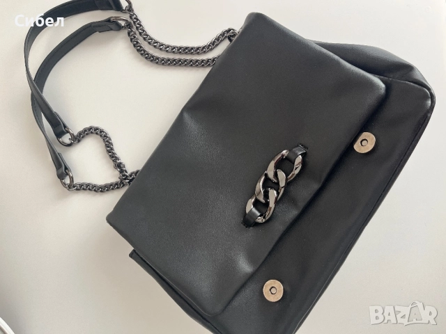 Дамска чанта, снимка 2 - Чанти - 52510173