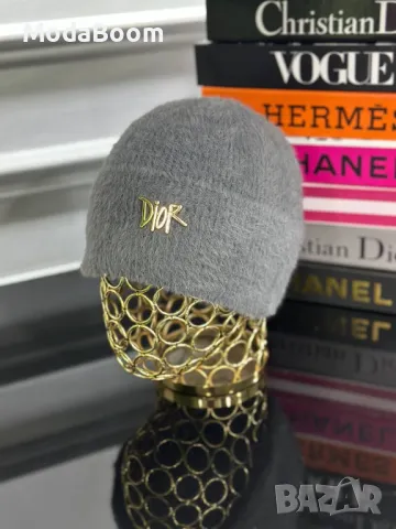 Dior зимни дамски шапки , снимка 5 - Шапки - 48250848
