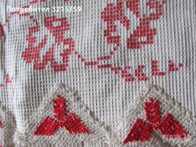 Стара кърпа,ръчна бродерия и ръчно плетена дантела, снимка 5 - Антикварни и старинни предмети - 48929472