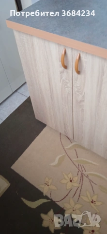 Продавам шкаф с Термо плот в идеални състояние, снимка 4 - Шкафове - 53744011