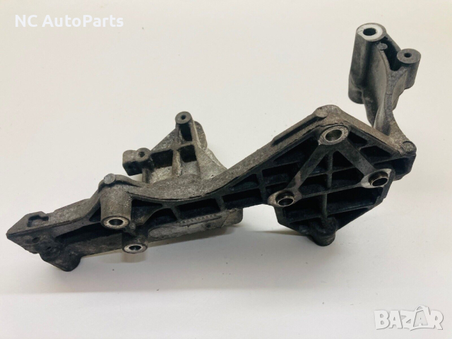 Бракет за Алтернатор за Ивеко Iveco Daily 2.3 Diesel EURO-6 5802166033 2020, снимка 4 - Части - 44928983