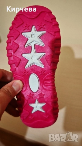 Апрески детски с лепка..1 бр. 28 / 1 бр.25/ 1 бр.26/ 2 бр.27, снимка 4 - Детски маратонки - 52216684