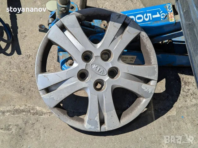 4 гуми с оригинални джанти 16" за Kia Ceed + 3 таса, снимка 9 - Гуми и джанти - 56117857