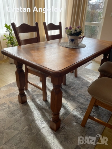 Трапезна маса