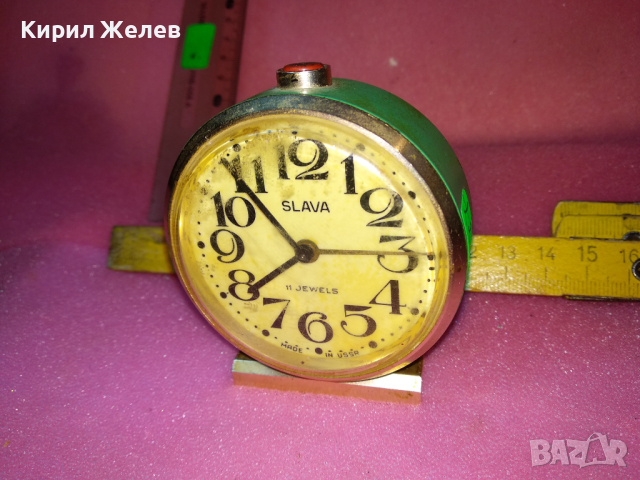 SLAVA MADE in USSR Стар КОЛЕКЦИОНЕРСКИ РУСКИ БУДИЛНИК МЕХАНИЧЕН НАСТОЛЕН ЧАСОВНИК СЛАВА СССР 7777, снимка 5 - Антикварни и старинни предмети - 44545711